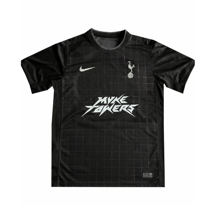 Camiseta Tottenham x Myke Towers